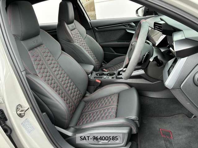 Audi RS3 2025-06 8740644-16