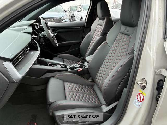 Audi RS3 2025-06 8740644-17