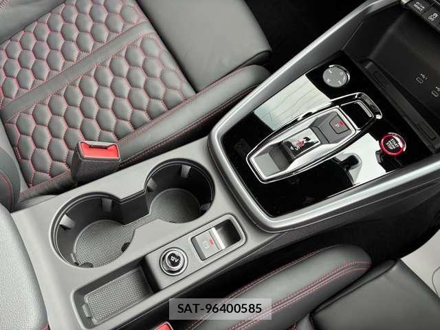 Audi RS3 2025-06 8740644-24