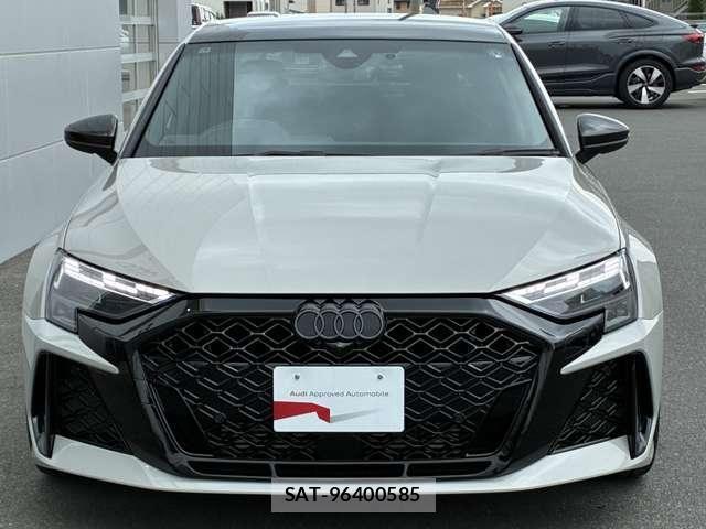 Audi RS3 2025-06 8740644-2