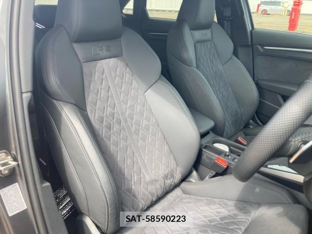 Audi RS3 2022-05 8848281-11
