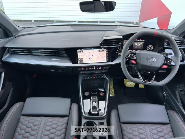 Audi RS3 SPORTBACK 2025-06 6525490-1