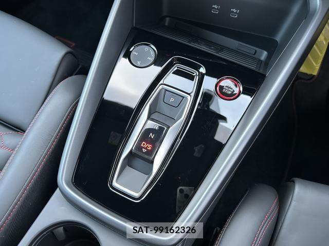 Audi RS3 SPORTBACK 2025-06 6525490-28