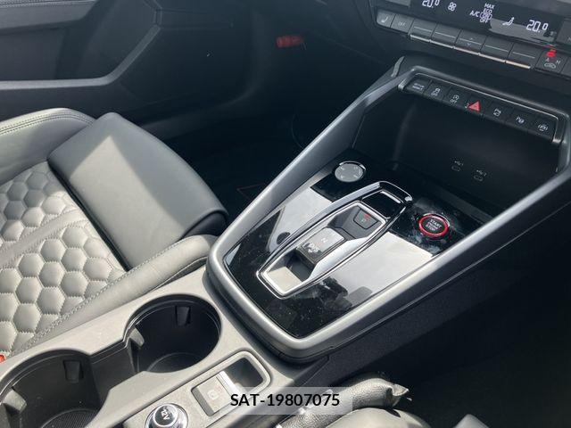 Audi RS3 SPORTBACK 2025-05 6675039-9