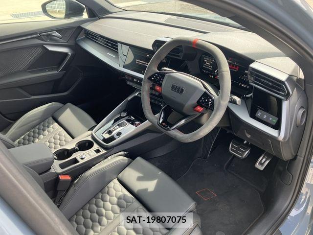 Audi RS3 SPORTBACK 2025-05 6675039-1