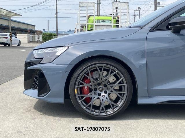 Audi RS3 SPORTBACK 2025-05 6675039-5