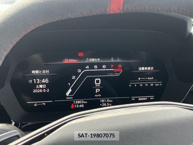 Audi RS3 SPORTBACK 2025-05 6675039-6