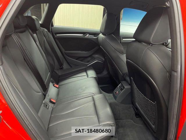 Audi RS3 SPORTBACK 2016-04 6813839-9