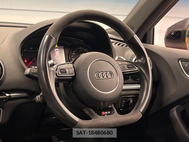 Audi RS3 SPORTBACK 2016-04 6813839-10