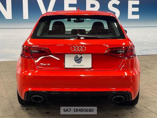 Audi RS3 SPORTBACK 2016-04 6813839-15