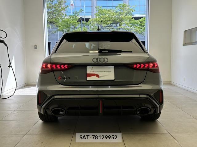 Audi RS3 SPORTBACK 2025-05 6902329-16