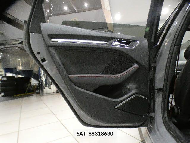 Audi RS3 SPORTBACK 2018-08 7215051-21