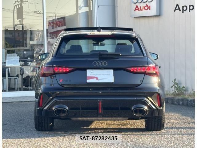 Audi RS3 SPORTBACK 2026-02 7356908-16