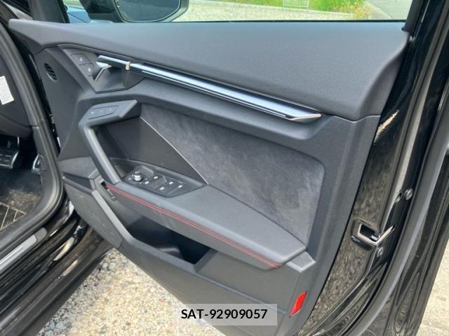 Audi RS3 SPORTBACK 2024-01 7356907-11