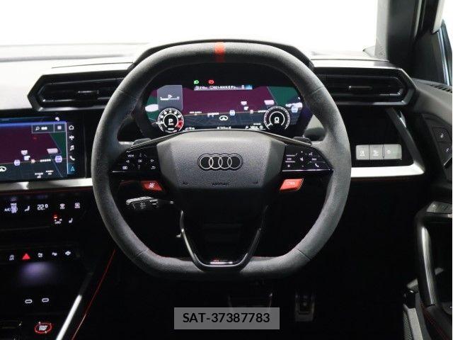 Audi RS3 SPORTBACK 2025-06 7453033-14
