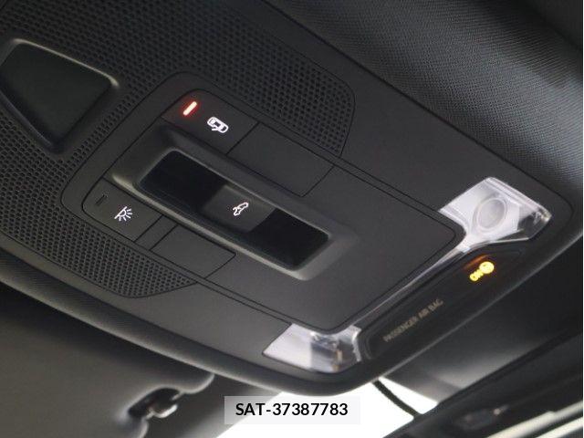 Audi RS3 SPORTBACK 2025-06 7453033-19