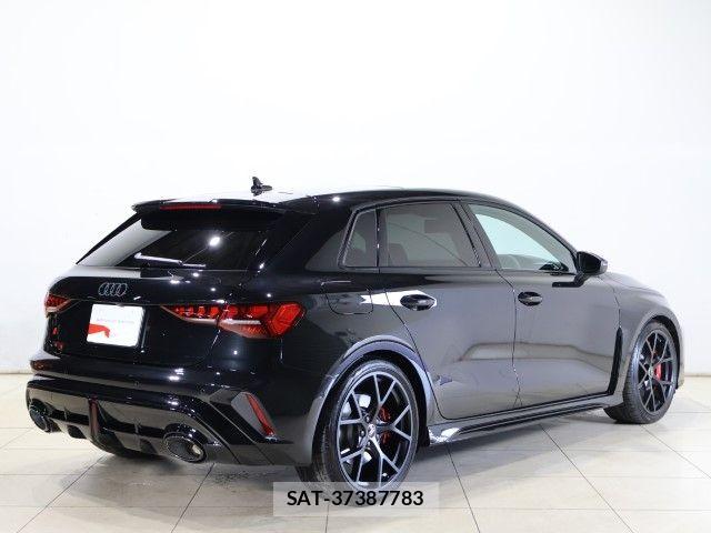 Audi RS3 SPORTBACK 2025-06 7453033-3