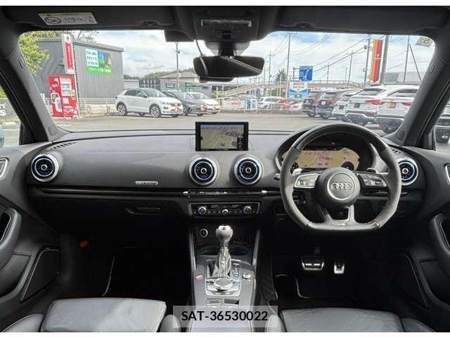 Audi RS3 SPORTBACK 2018-05 7615102-10