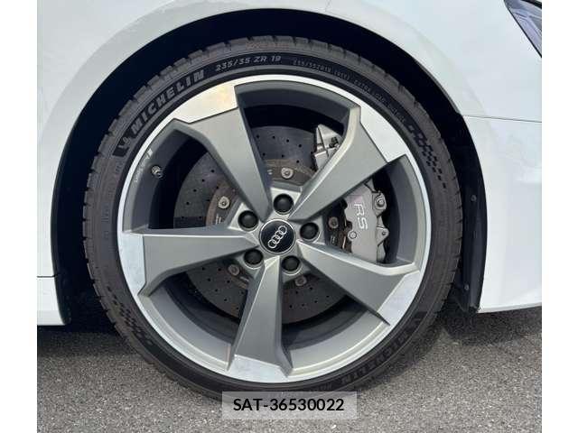 Audi RS3 SPORTBACK 2018-05 7615102-8