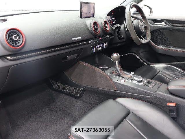 Audi RS3 SPORTBACK 2018-09 7875371-15