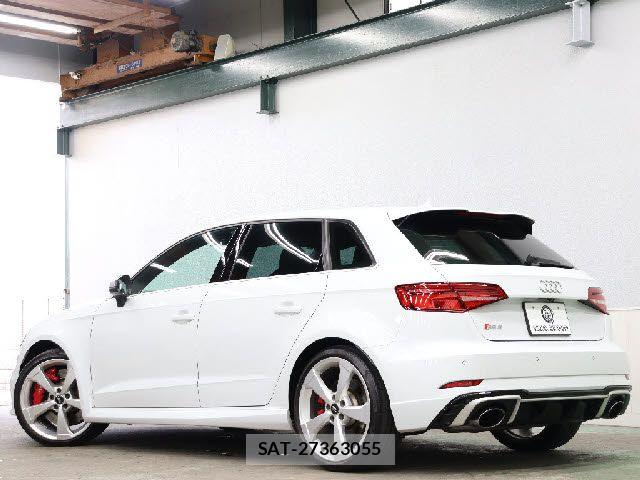 Audi RS3 SPORTBACK 2018-09 7875371-2