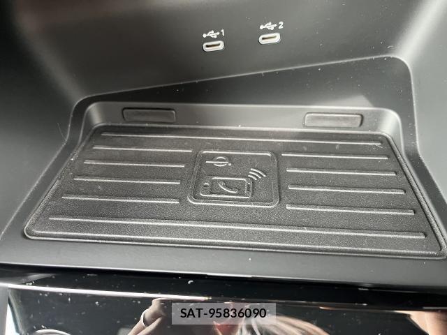 Audi RS3 SPORTBACK 2025-12 8129076-10