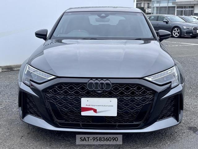 Audi RS3 SPORTBACK 2025-12 8129076-16