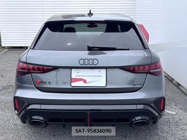 Audi RS3 SPORTBACK 2025-12 8129076-17