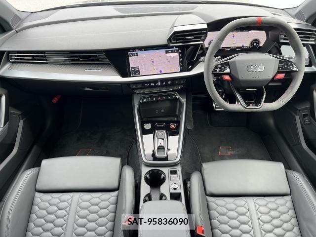 Audi RS3 SPORTBACK 2025-12 8129076-1