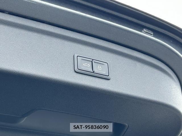 Audi RS3 SPORTBACK 2025-12 8129076-29