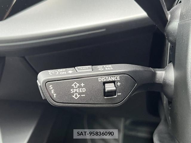 Audi RS3 SPORTBACK 2025-12 8129076-7
