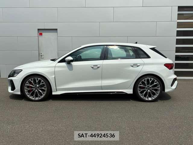 Audi RS3 SPORTBACK 2022-05 8313174-4