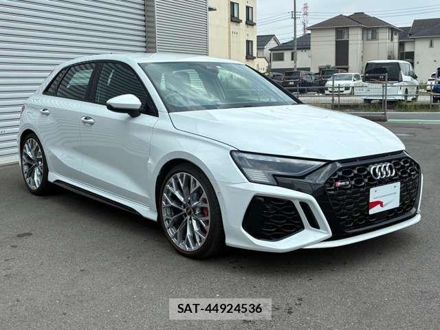 Audi RS3 SPORTBACK 2022-05 8313174-6