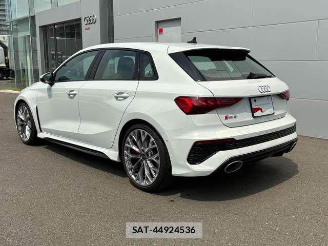 Audi RS3 SPORTBACK 2022-05 8313174-7