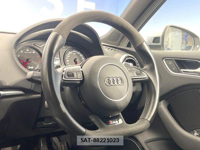 Audi RS3 SPORTBACK 2016-02 8313176-10