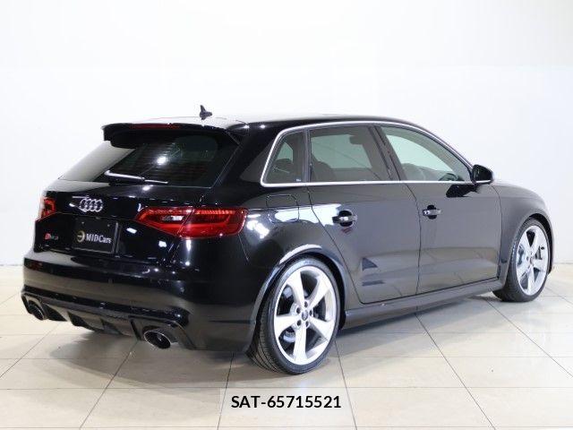 Audi RS3 SPORTBACK 2016-04 8334953-3