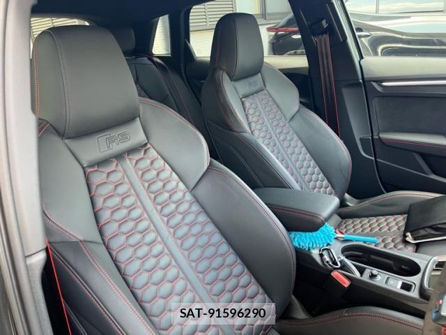 Audi RS3 SPORTBACK 2023-06 8353937-14