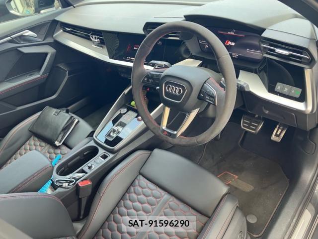 Audi RS3 SPORTBACK 2023-06 8353937-15