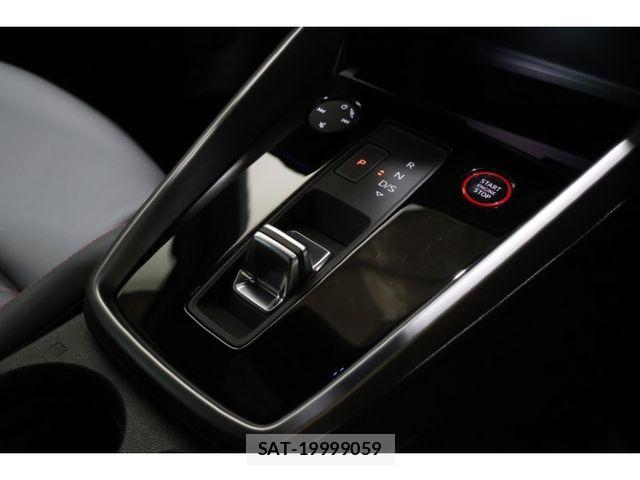 Audi RS3 SPORTBACK 2024-03 8364843-24