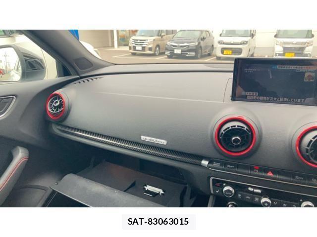Audi RS3 SPORTBACK 2018-07 8740655-28