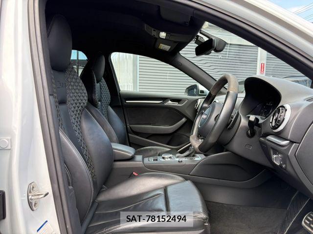 Audi RS3 SPORTBACK 2015-11 8883324-9