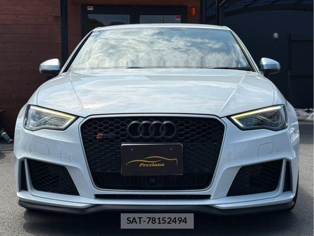 Audi RS3 SPORTBACK 2015-11 8883324-1