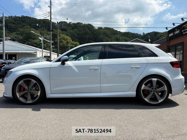 Audi RS3 SPORTBACK 2015-11 8883324-4