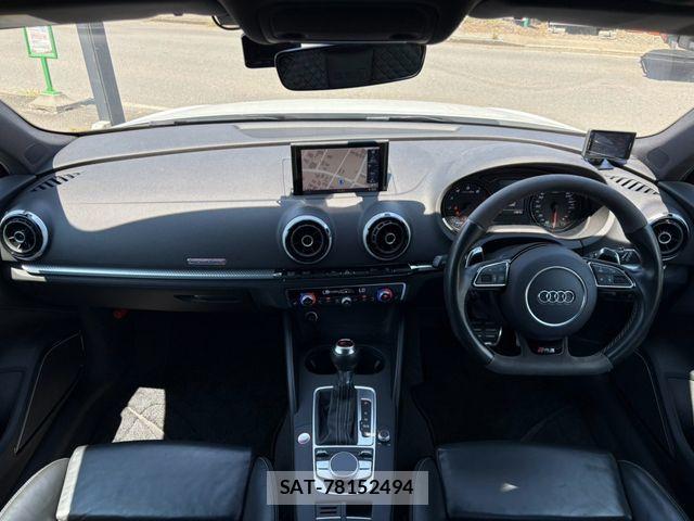 Audi RS3 SPORTBACK 2015-11 8883324-8