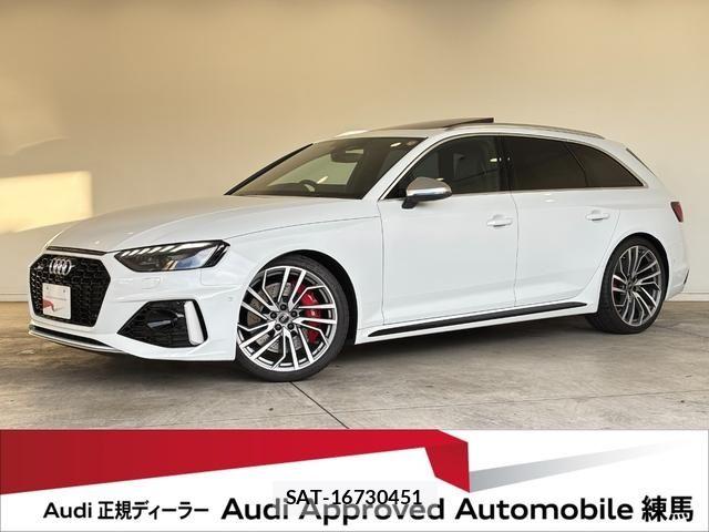 Audi RS4 2023-06 7391408-0