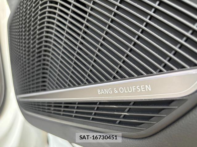 Audi RS4 2023-06 7391408-9