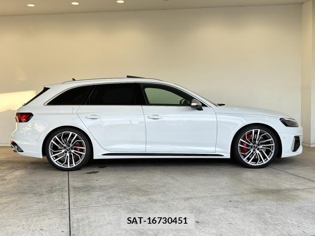 Audi RS4 2023-06 7391408-20