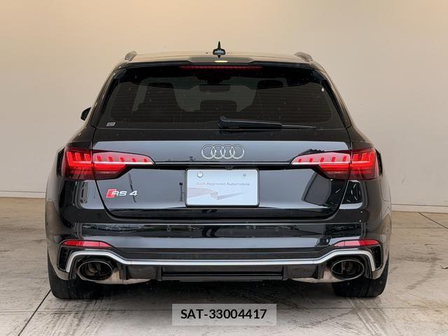 Audi RS4 2022-03 7721005-16