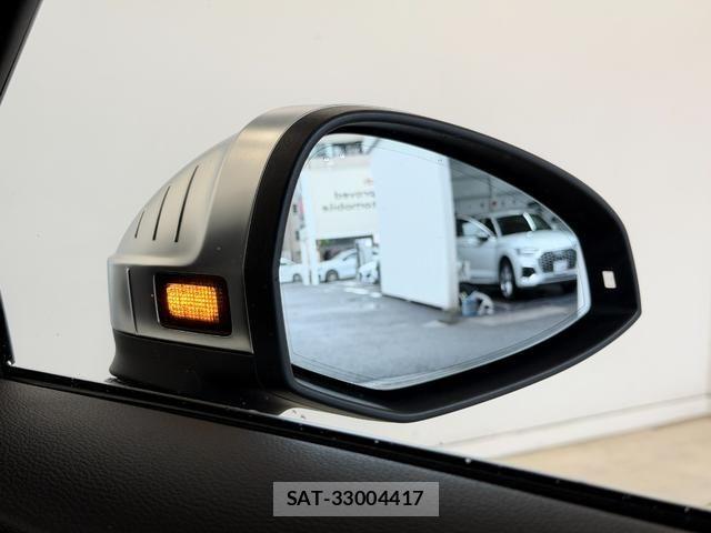 Audi RS4 2022-03 7721005-18