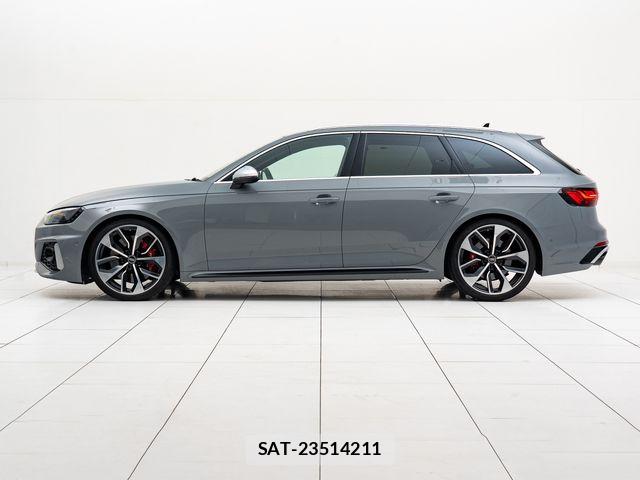Audi RS4 2021-04 8129078-9